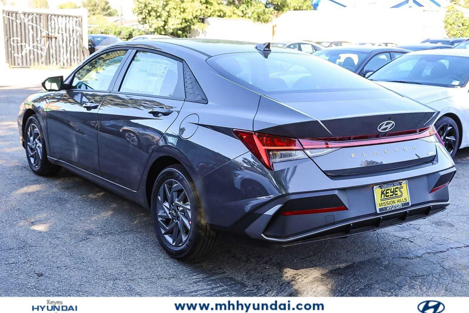 Thumbnail: 2026 Hyundai Elantra - 6