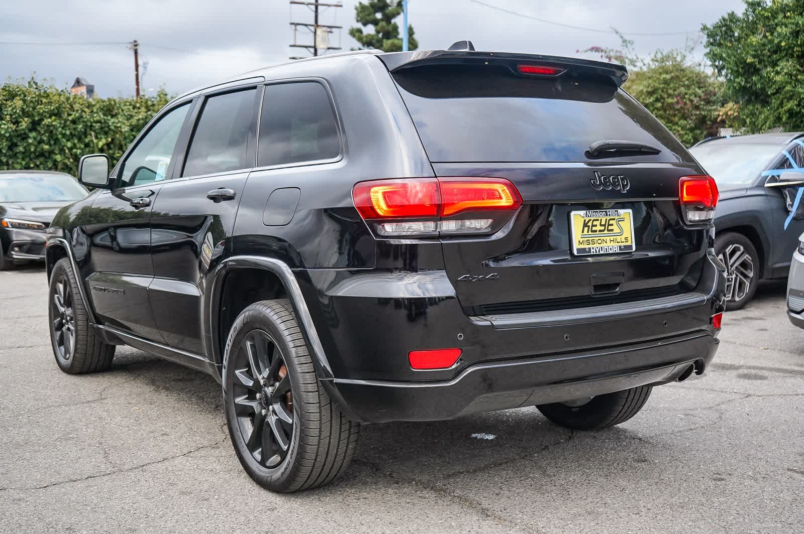 Thumbnail: 2020 Jeep Grand Cherokee - 6