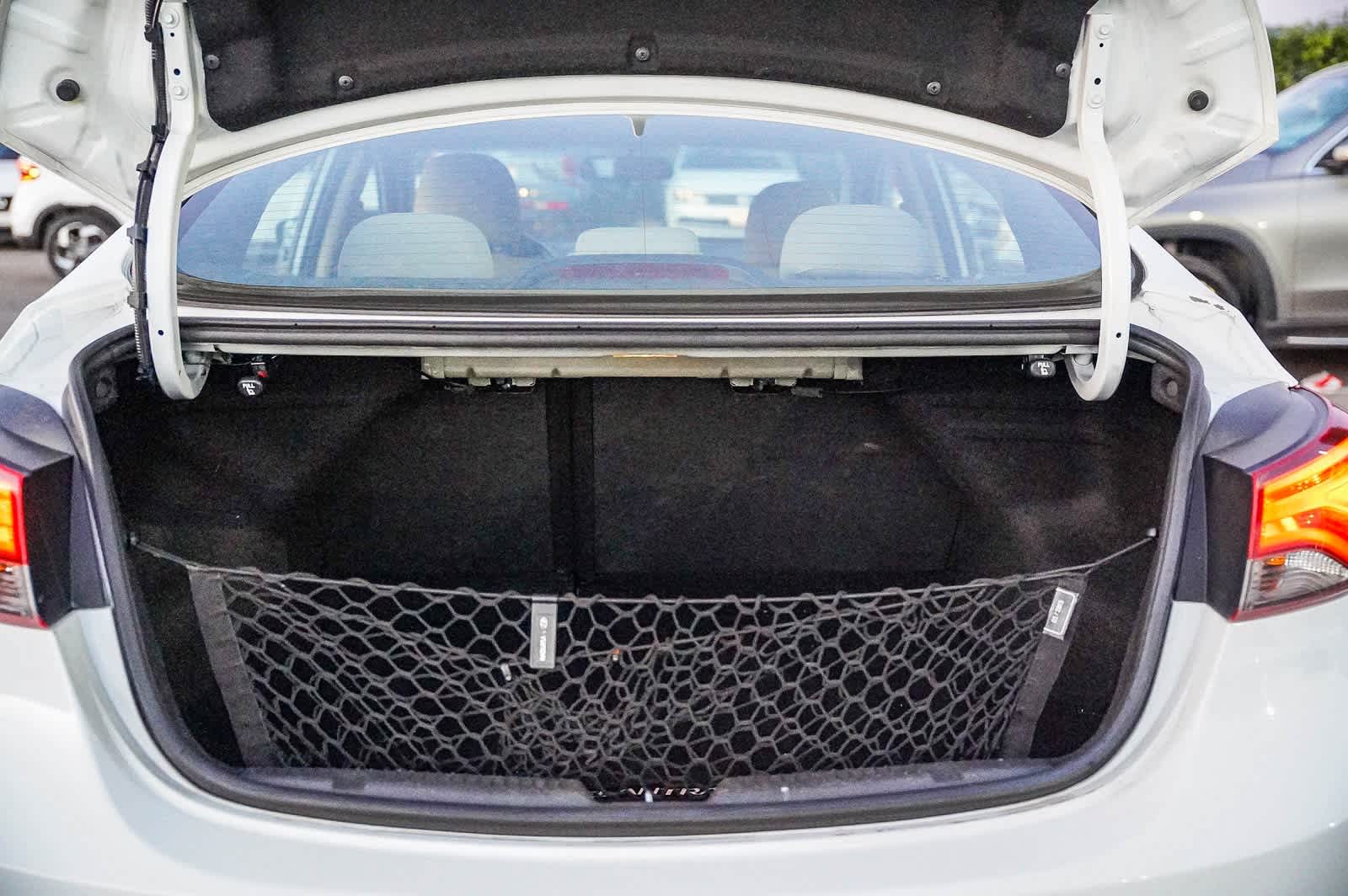 Thumbnail: 2016 Hyundai Elantra - 26