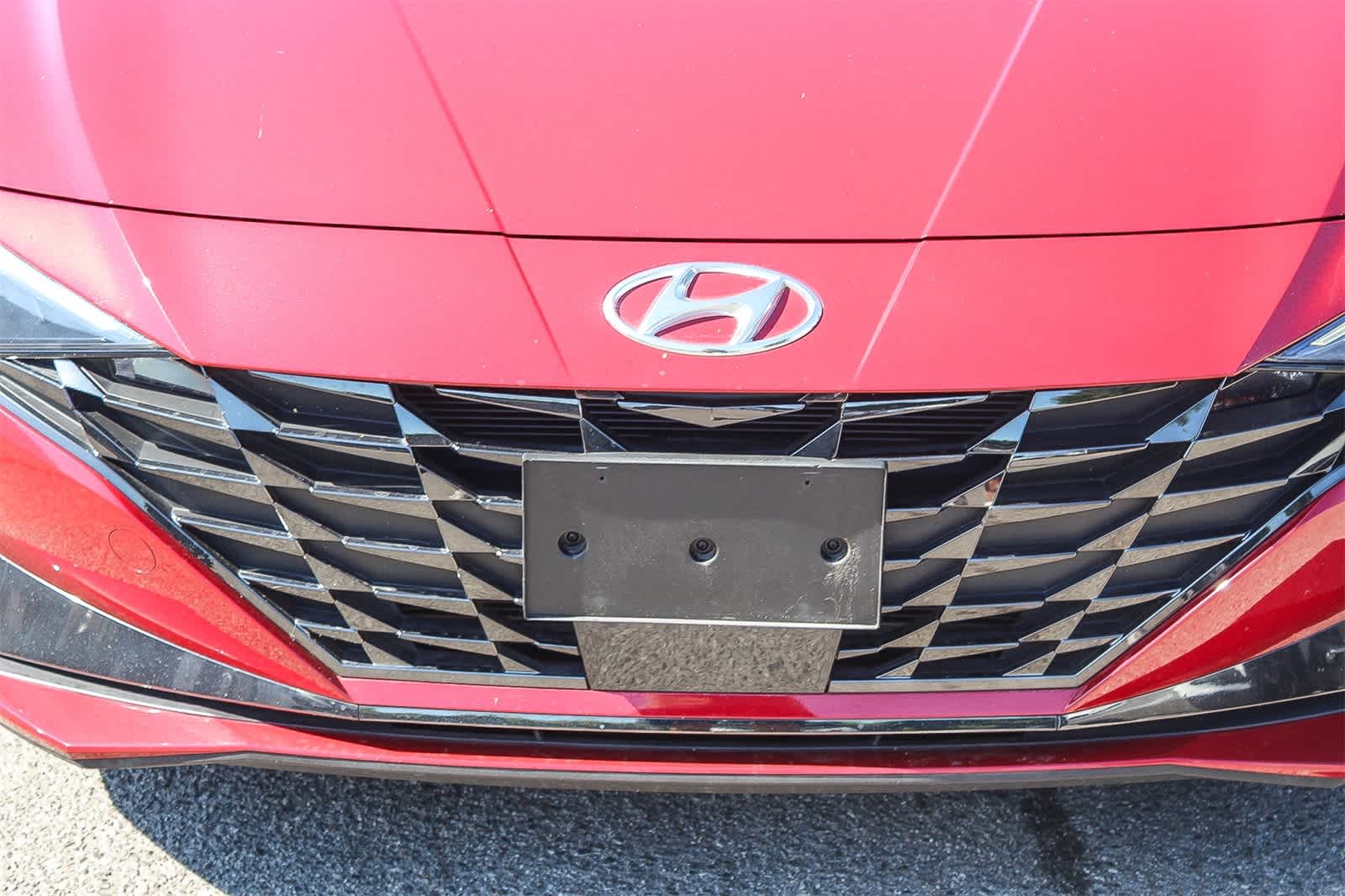 Thumbnail: 2022 Hyundai Elantra - 11