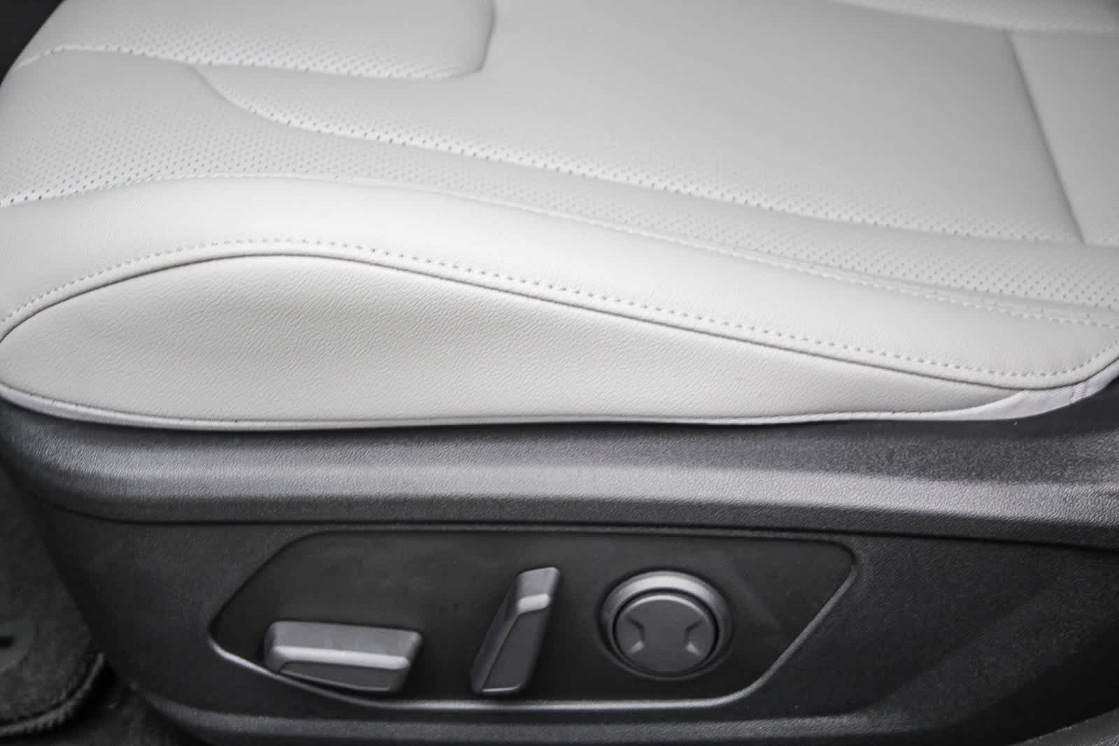 Thumbnail: 2025 Hyundai Elantra - 29