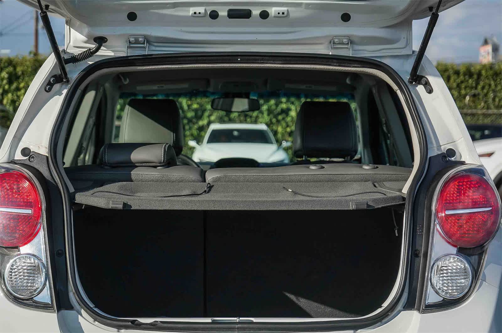 Thumbnail: 2014 Chevrolet Spark - 23