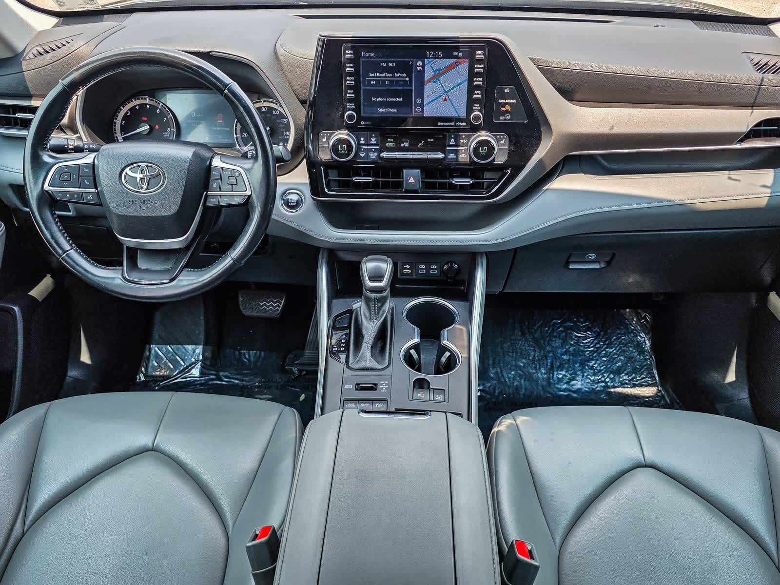 Thumbnail: 2022 Toyota Highlander - 14