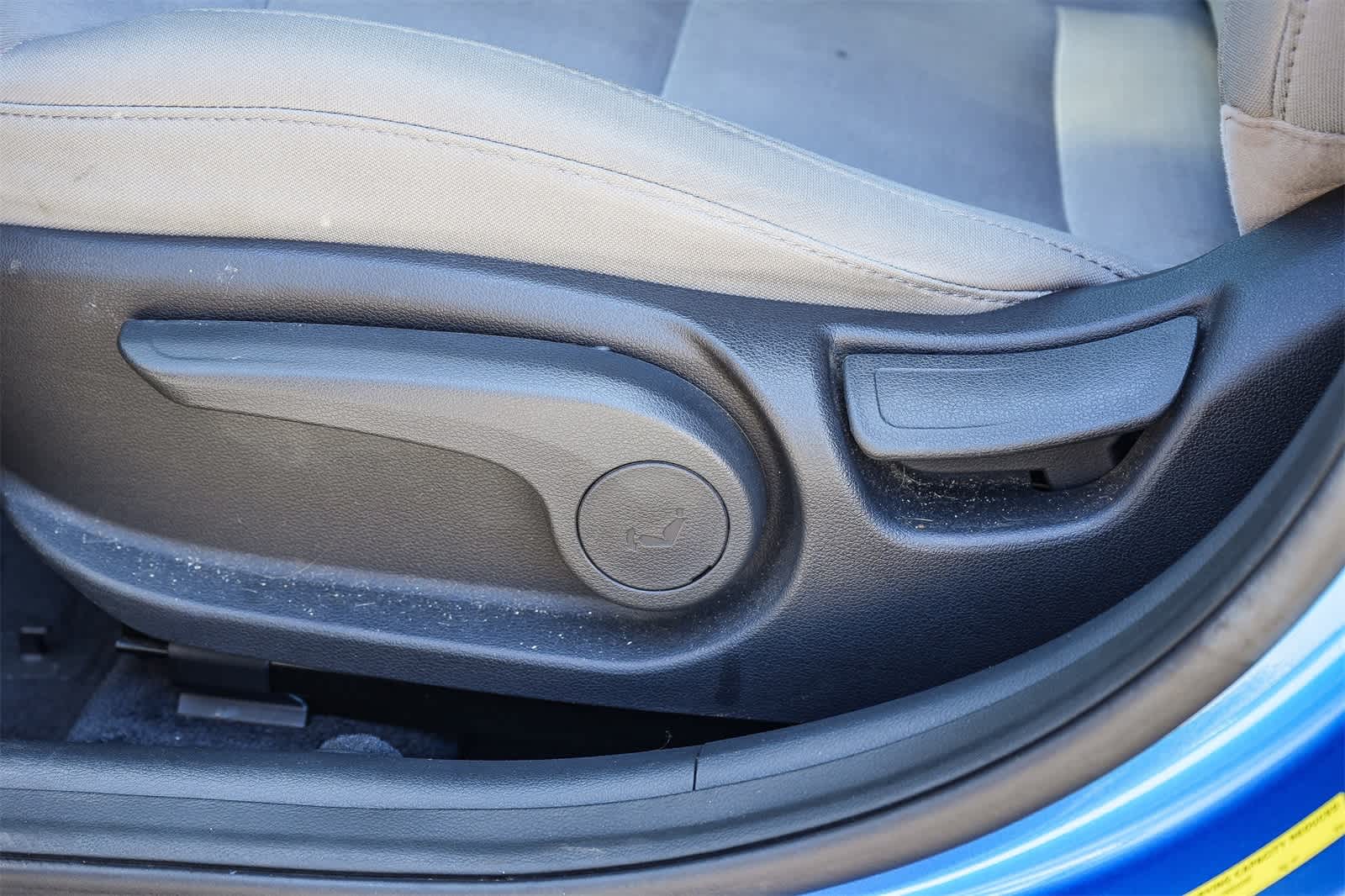 Thumbnail: 2017 Hyundai Elantra - 27