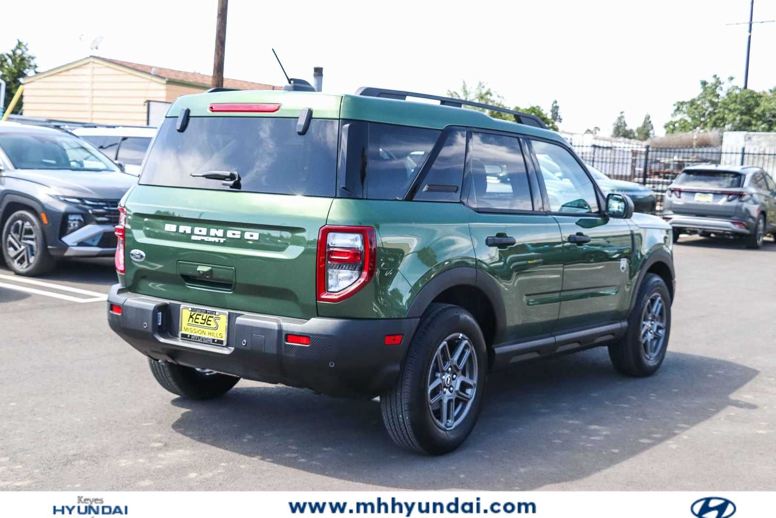 Thumbnail: 2025 Ford Bronco Sport - 3