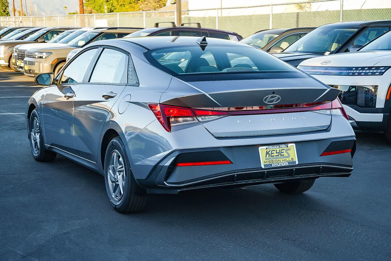 Thumbnail: 2026 Hyundai Elantra - 6