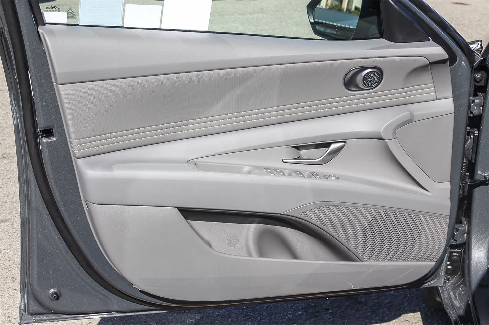 Thumbnail: 2025 Hyundai Elantra - 19