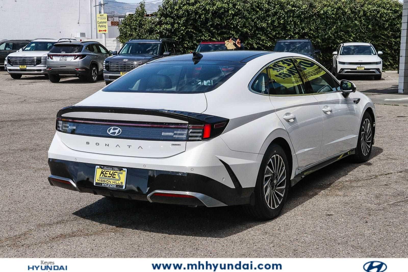 Thumbnail: 2026 Hyundai Sonata - 4