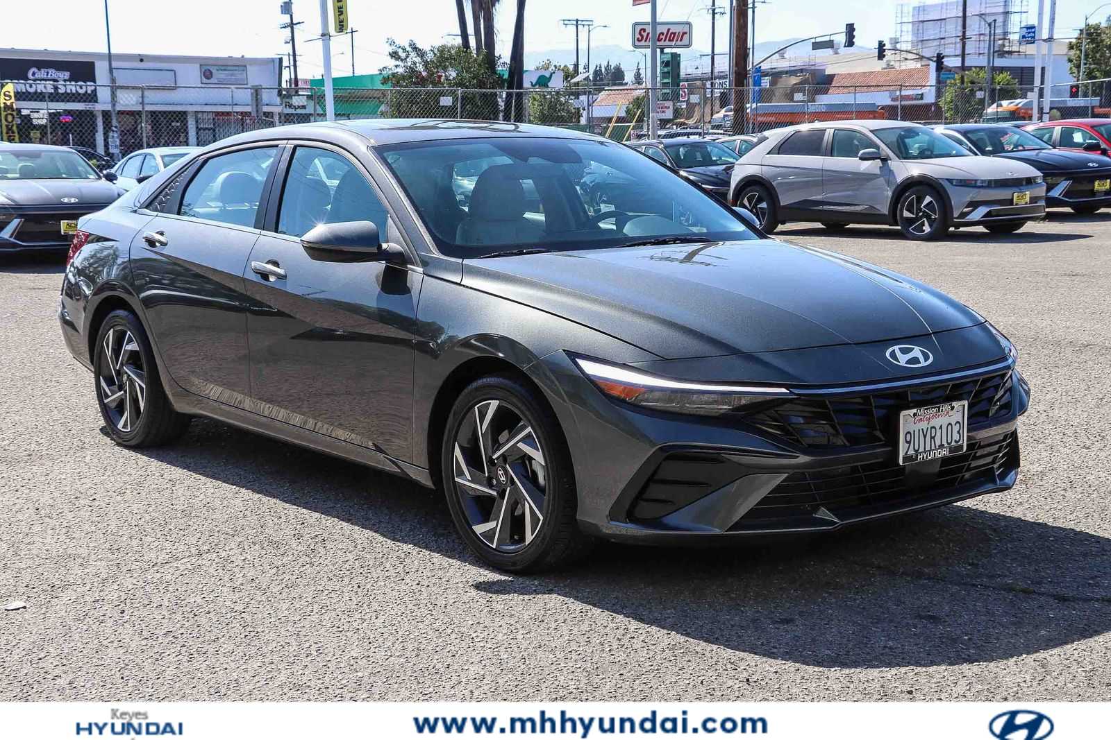 Thumbnail: 2025 Hyundai Elantra - 4