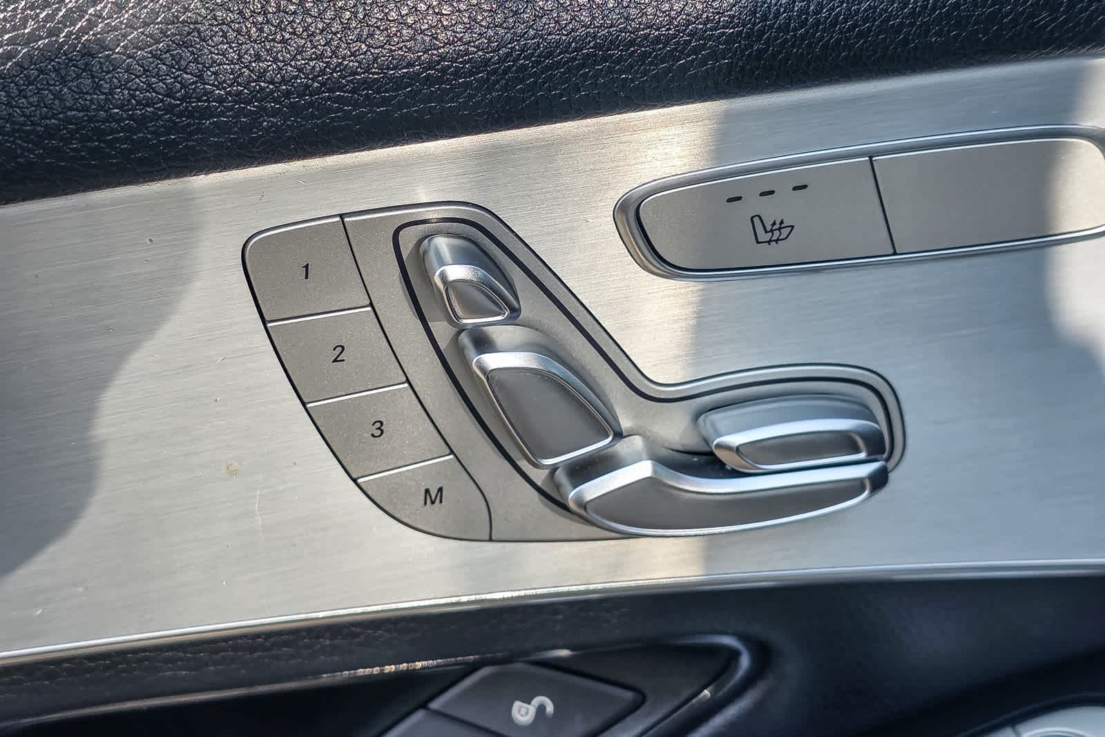 Thumbnail: 2019 Mercedes-Benz GLC - 21