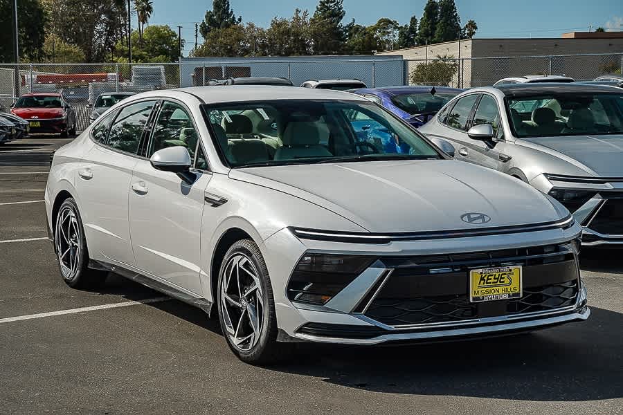 Thumbnail: 2026 Hyundai Sonata - 3