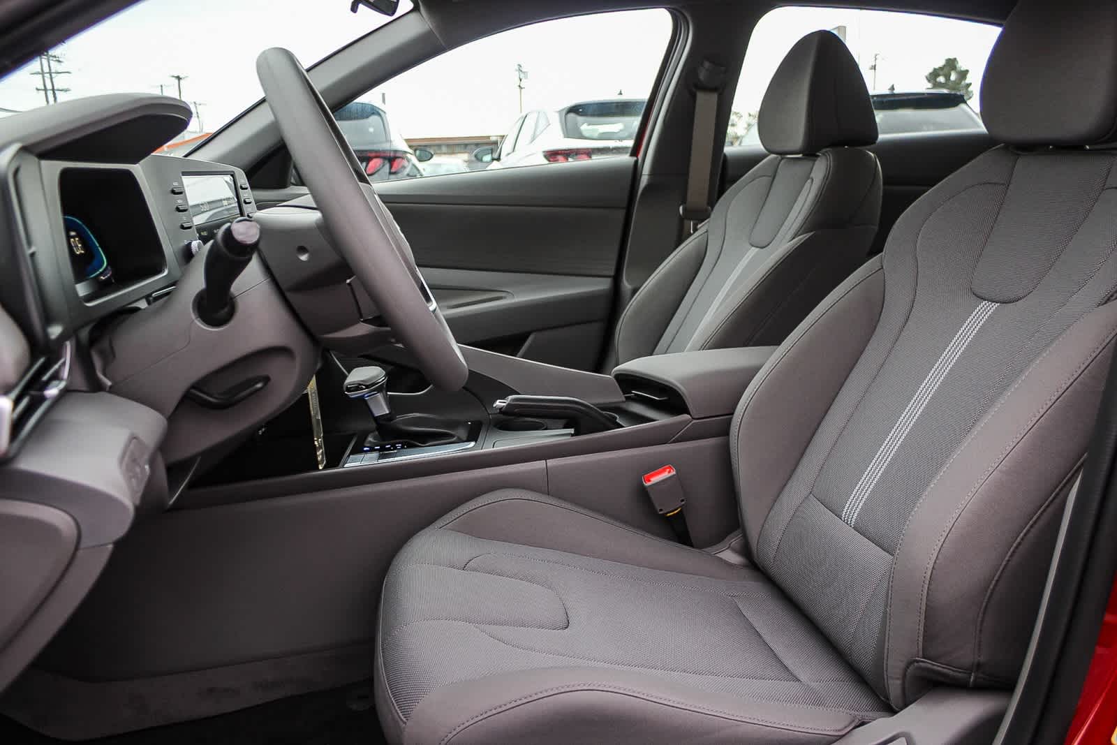 Thumbnail: 2025 Hyundai Elantra - 19