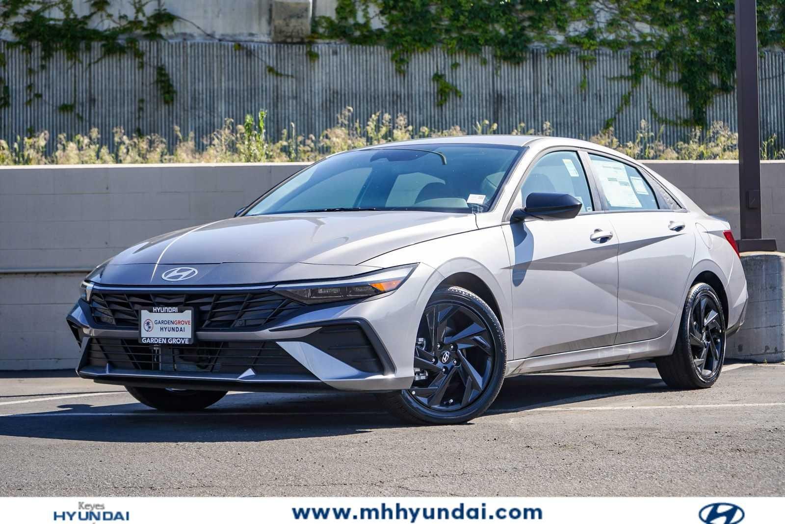 2026 Hyundai Elantra 1.6 HEV Blue's photo