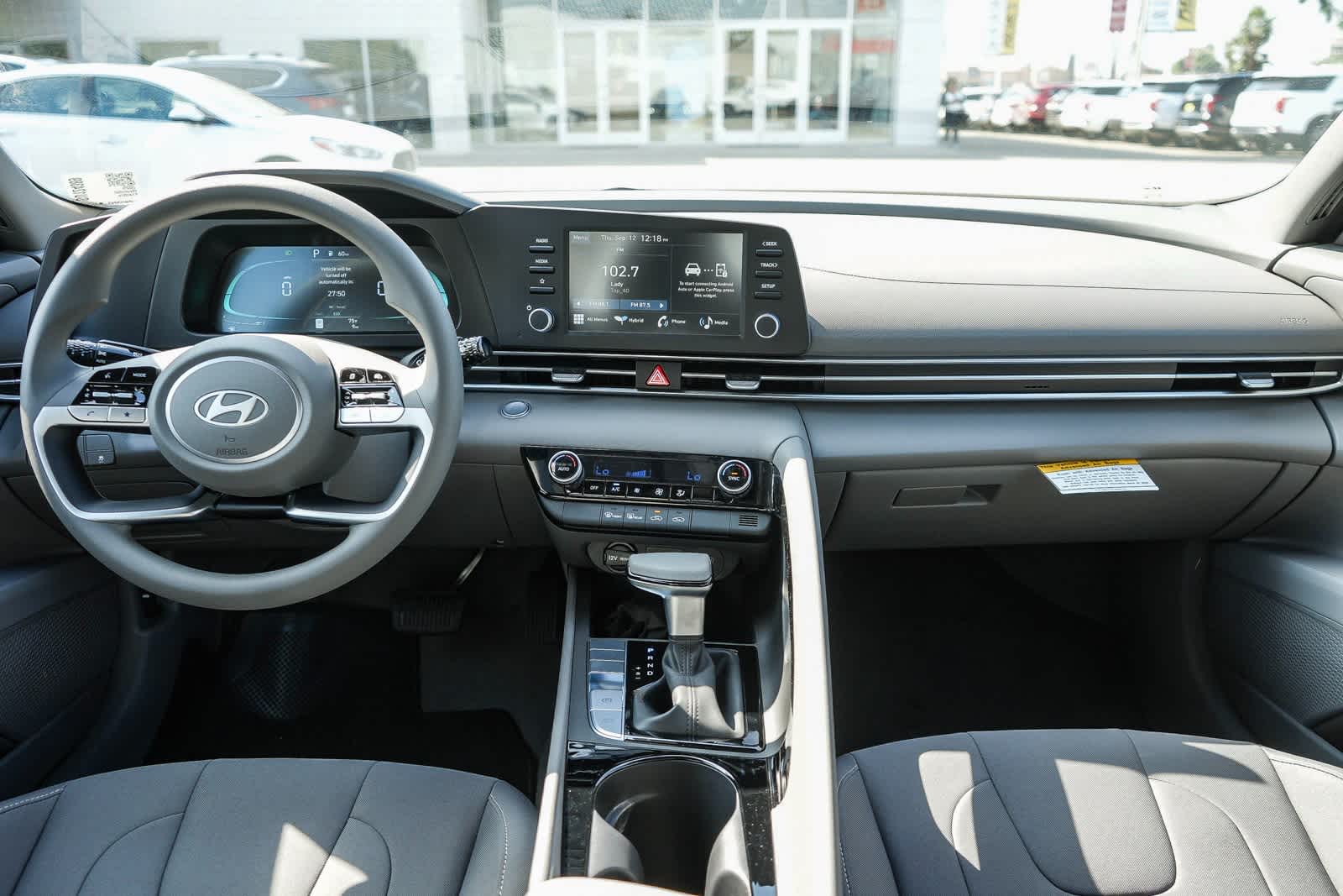 Thumbnail: 2025 Hyundai Elantra - 14