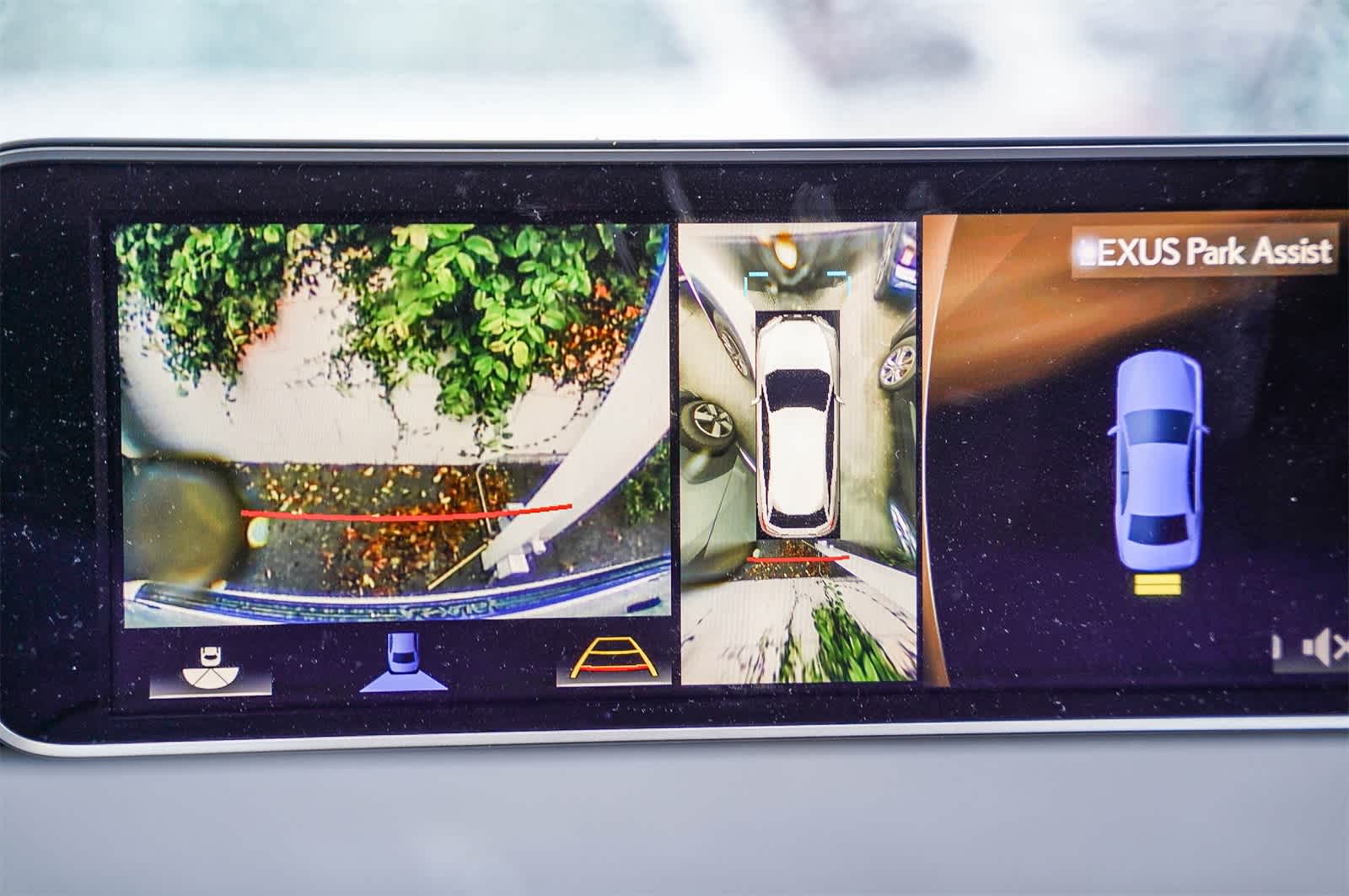 Thumbnail: 2019 Lexus RX - 16