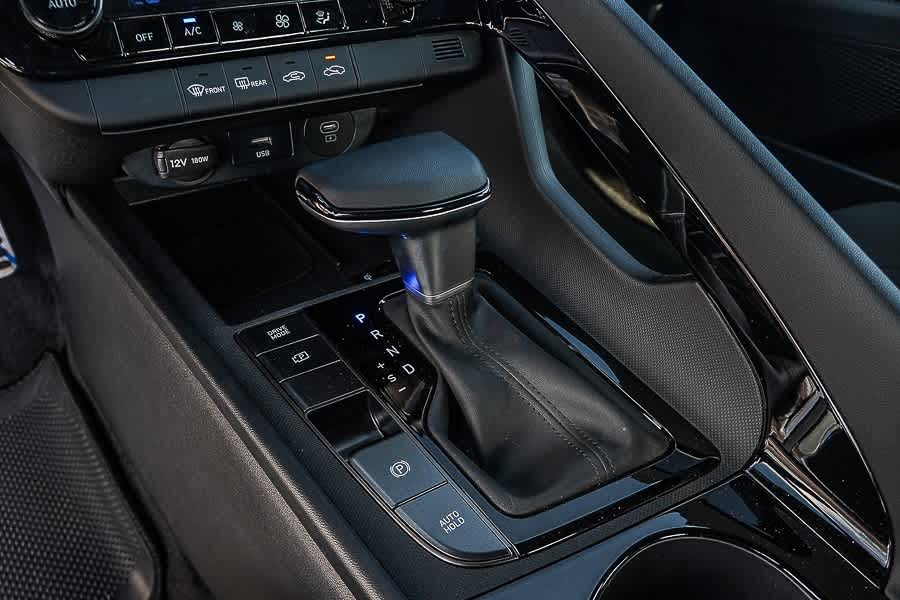 Thumbnail: 2025 Hyundai Elantra - 23