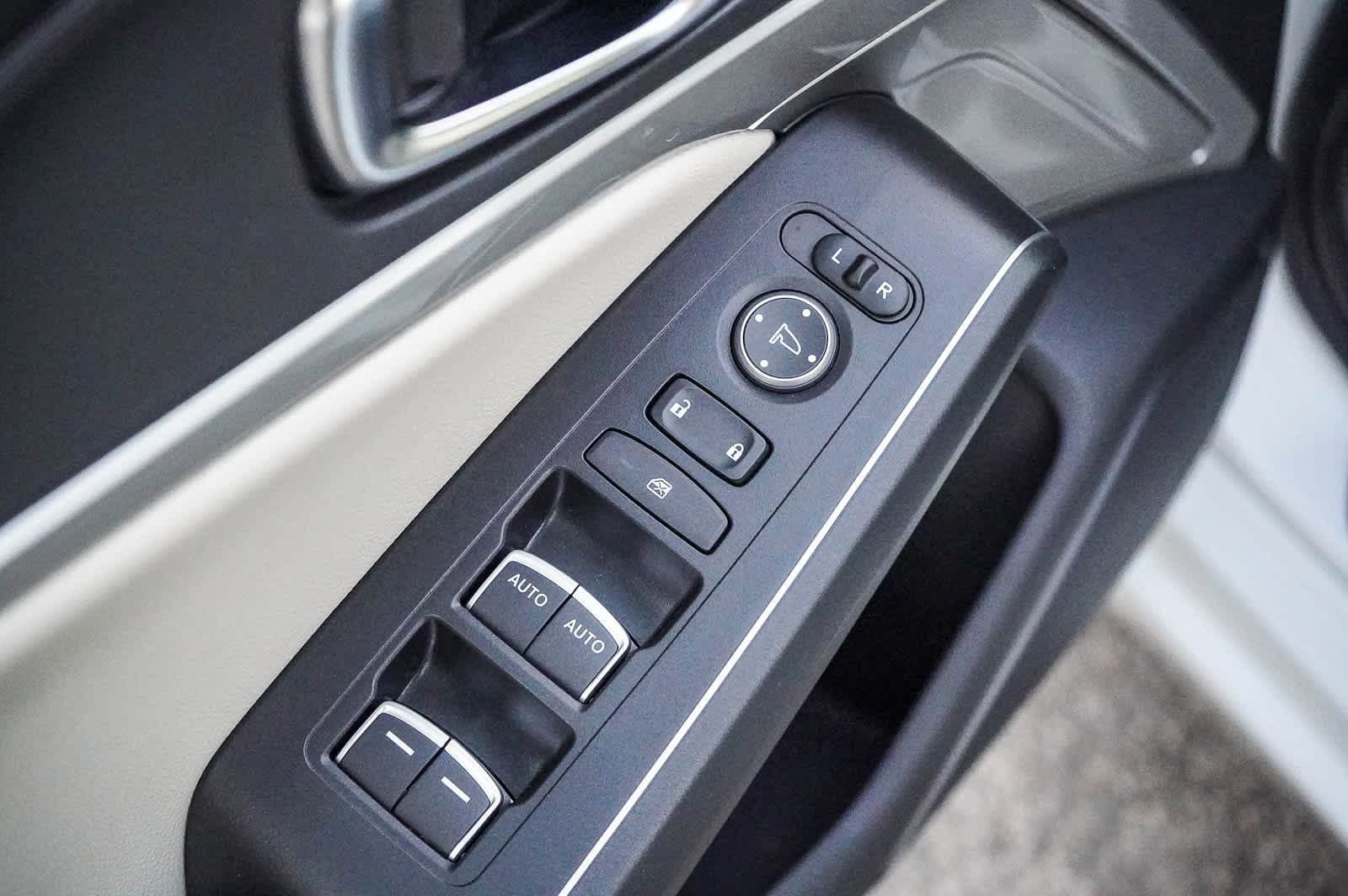 Thumbnail: 2023 Acura Integra - 17