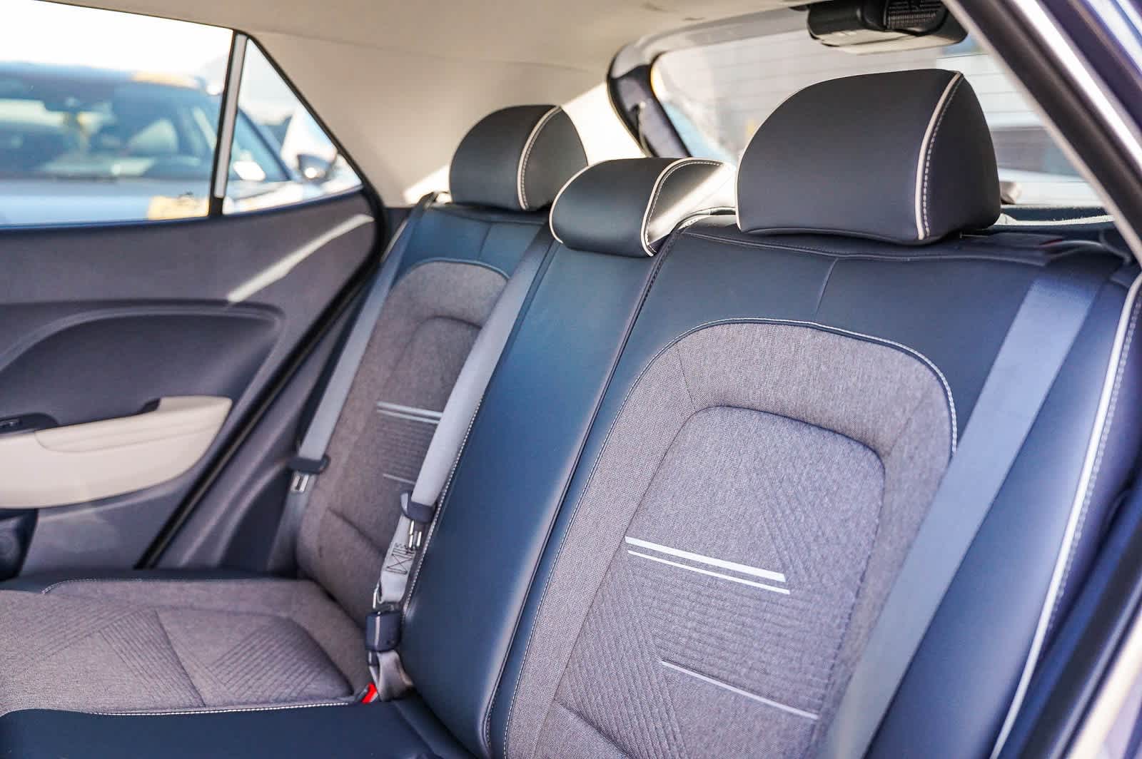 Thumbnail: 2023 Hyundai Venue - 18