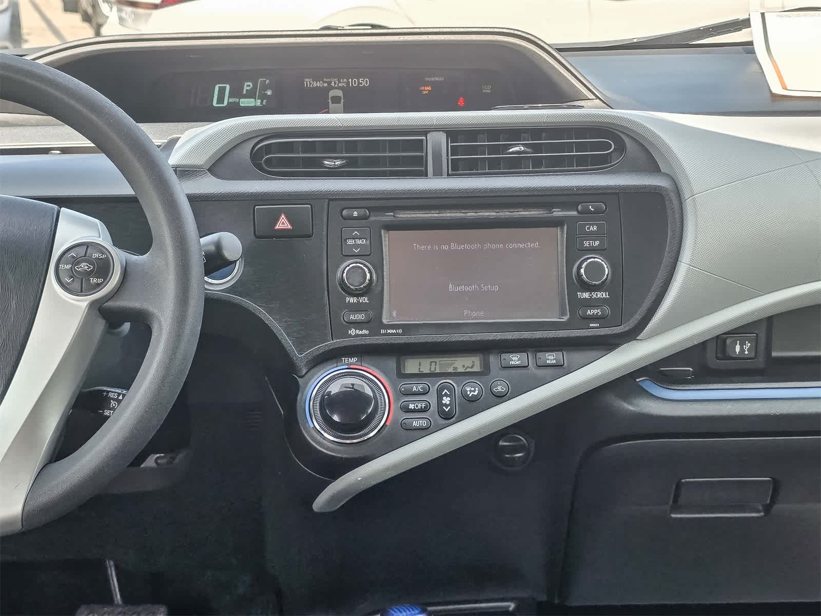 Thumbnail: 2012 Toyota Prius c - 16