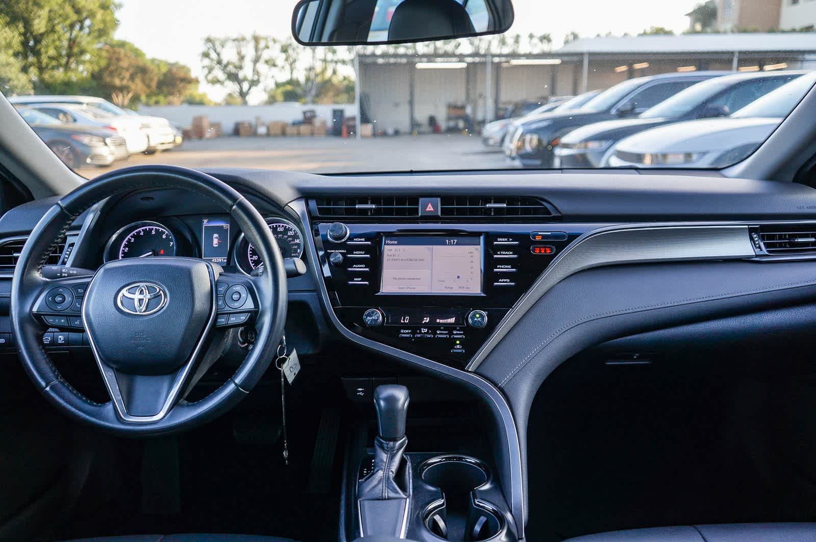 Thumbnail: 2019 Toyota Camry - 12