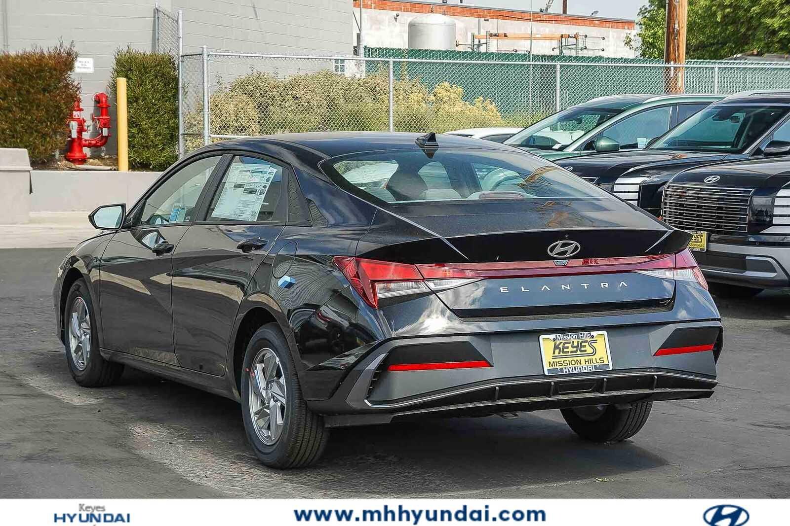 Thumbnail: 2026 Hyundai Elantra - 6