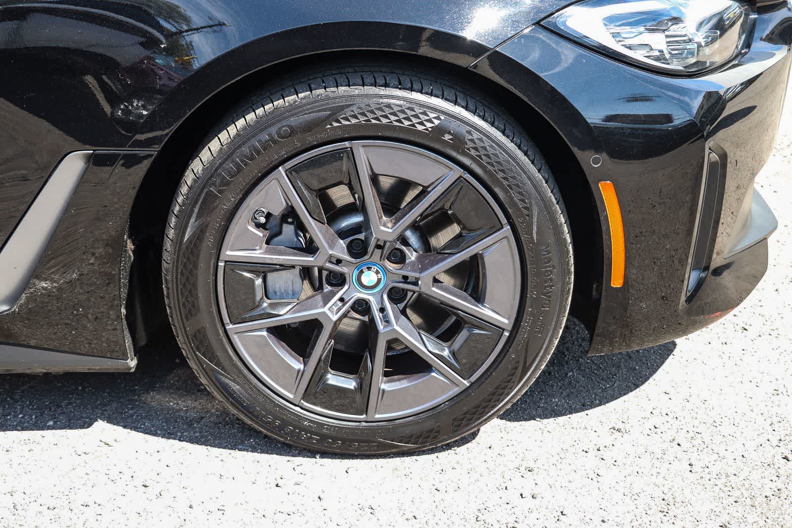 Thumbnail: 2023 BMW i4 - 9