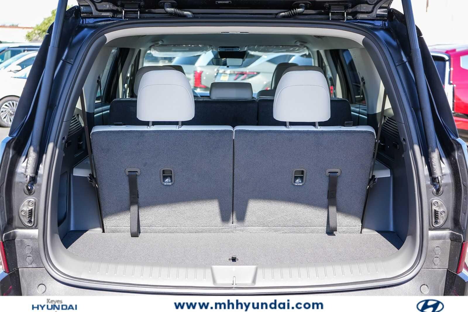 Thumbnail: 2026 Hyundai Santa Fe - 12