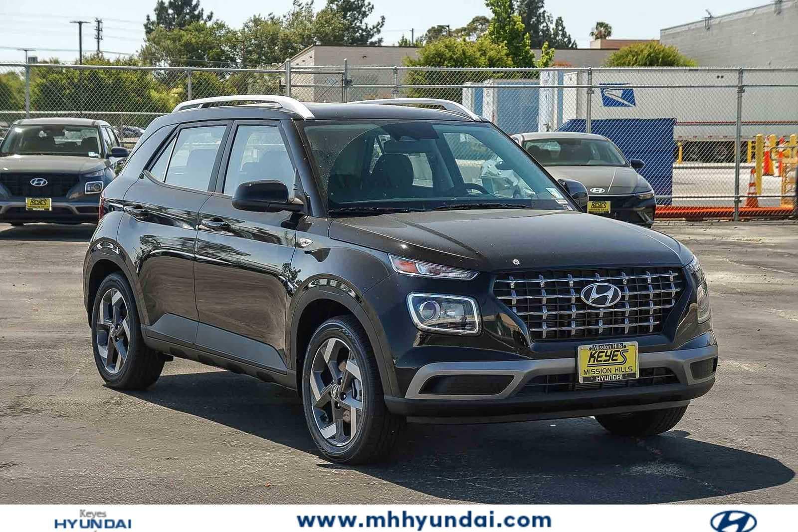 Thumbnail: 2026 Hyundai Venue - 3