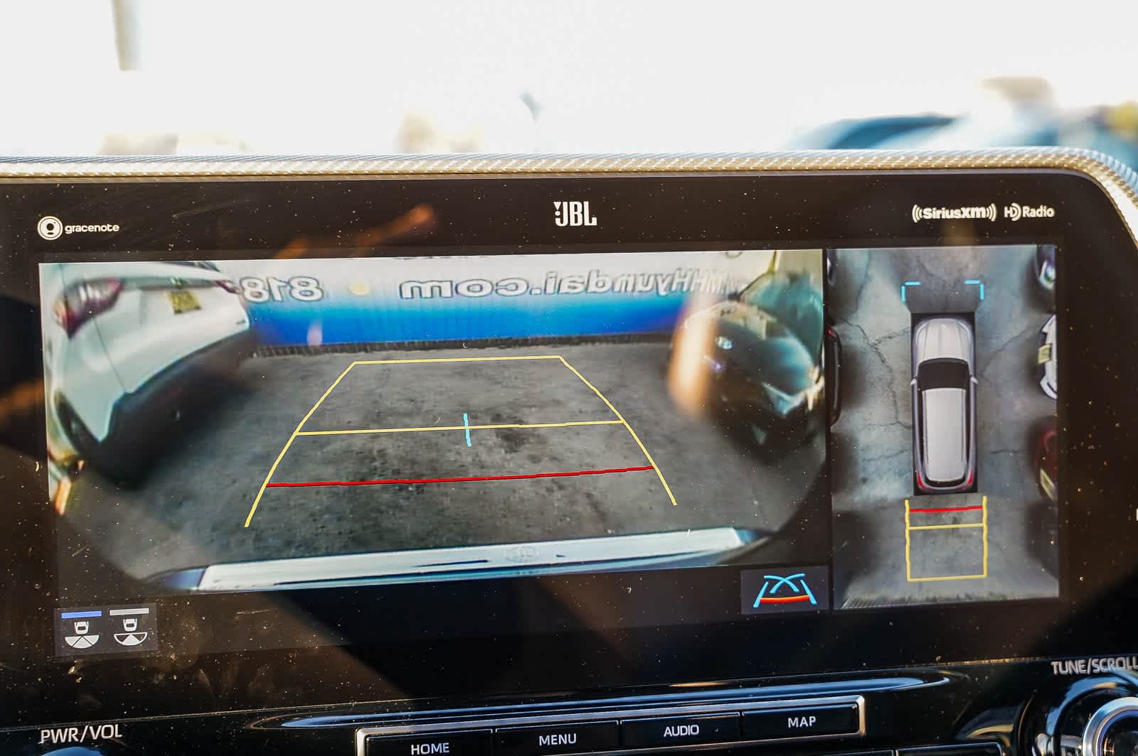 Thumbnail: 2022 Toyota Highlander - 23