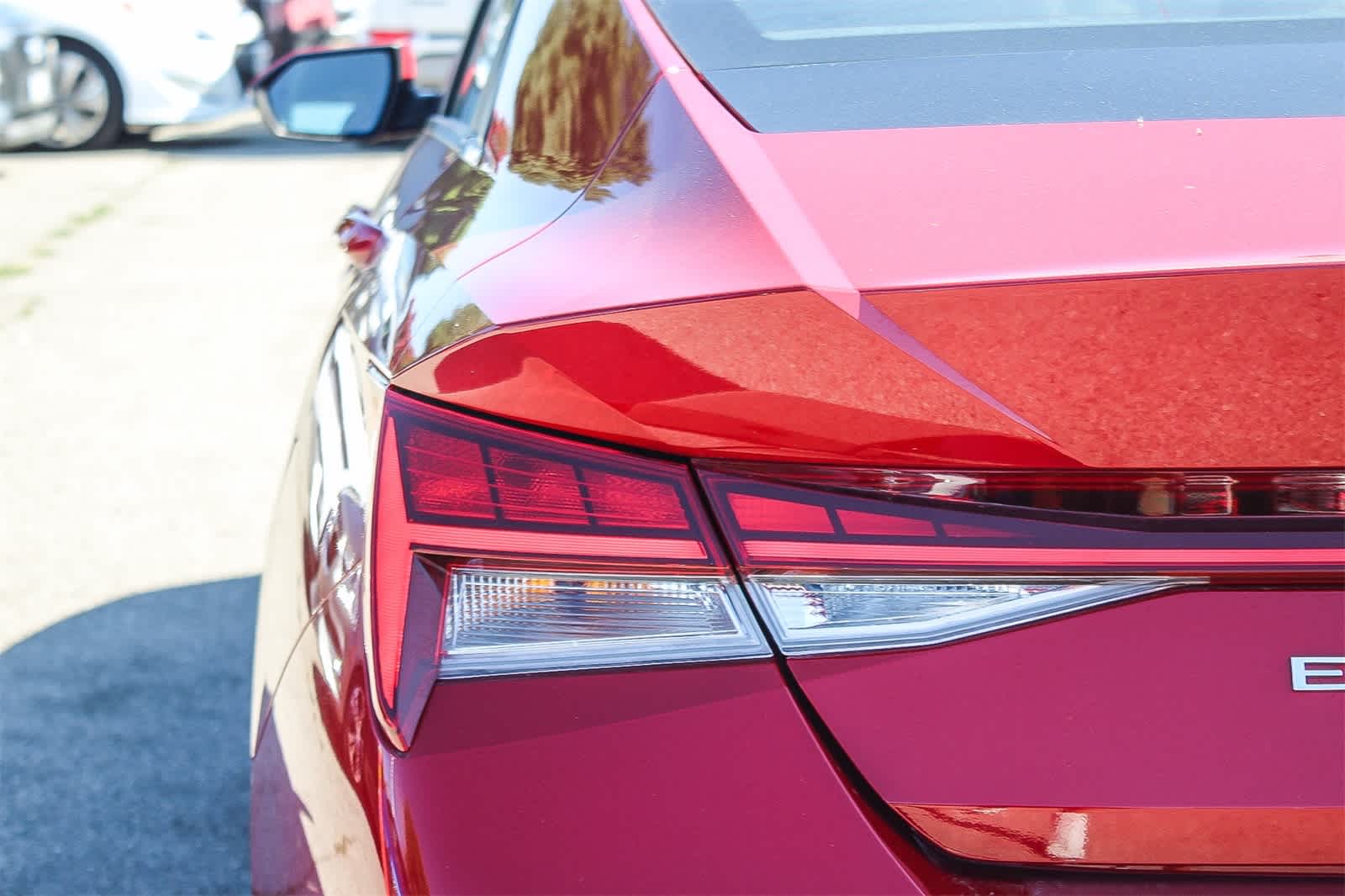 Thumbnail: 2022 Hyundai Elantra - 7