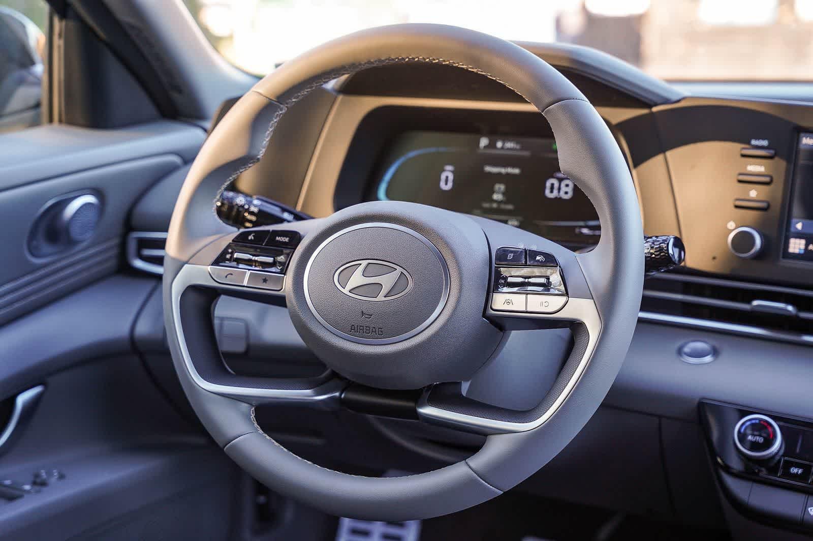 Thumbnail: 2026 Hyundai Elantra - 18