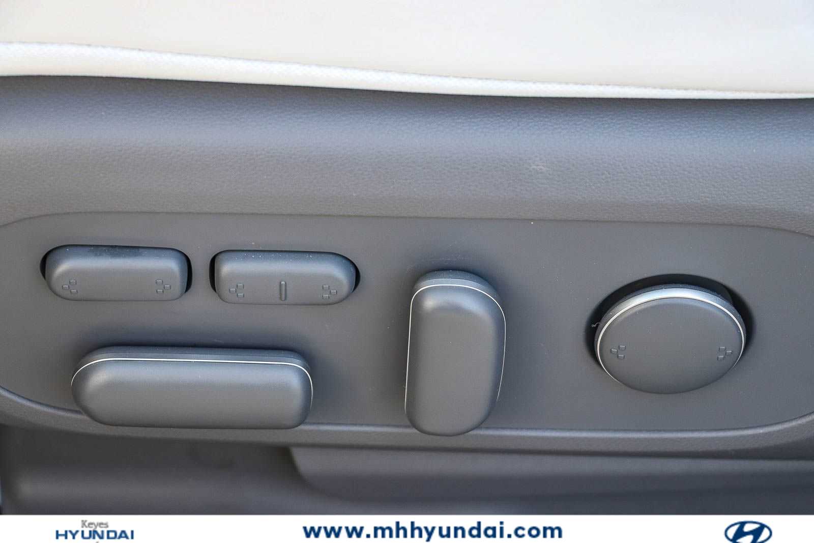 Thumbnail: 2024 Hyundai Ioniq 5 - 19