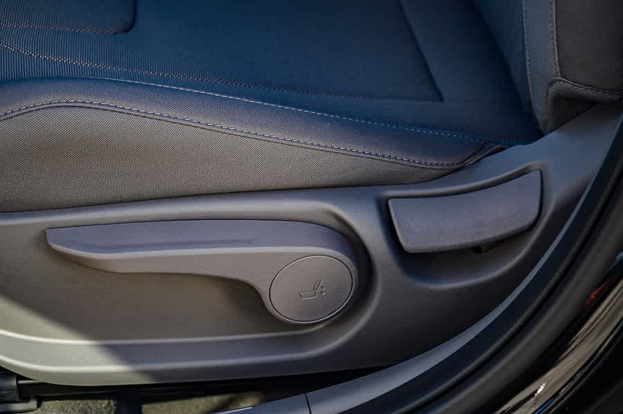 Thumbnail: 2025 Hyundai Elantra - 25