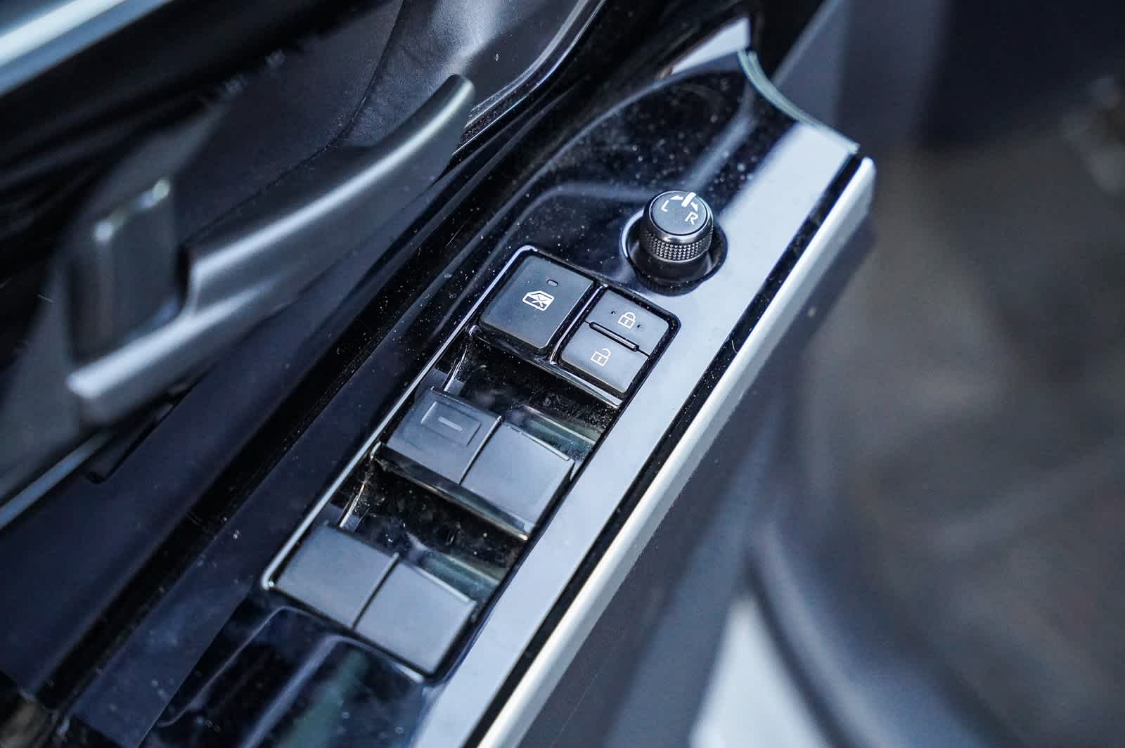 Thumbnail: 2024 Toyota bZ4X - 19