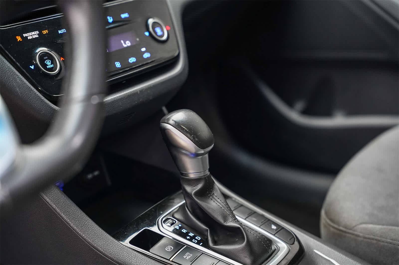 Thumbnail: 2020 Hyundai Ioniq - 21