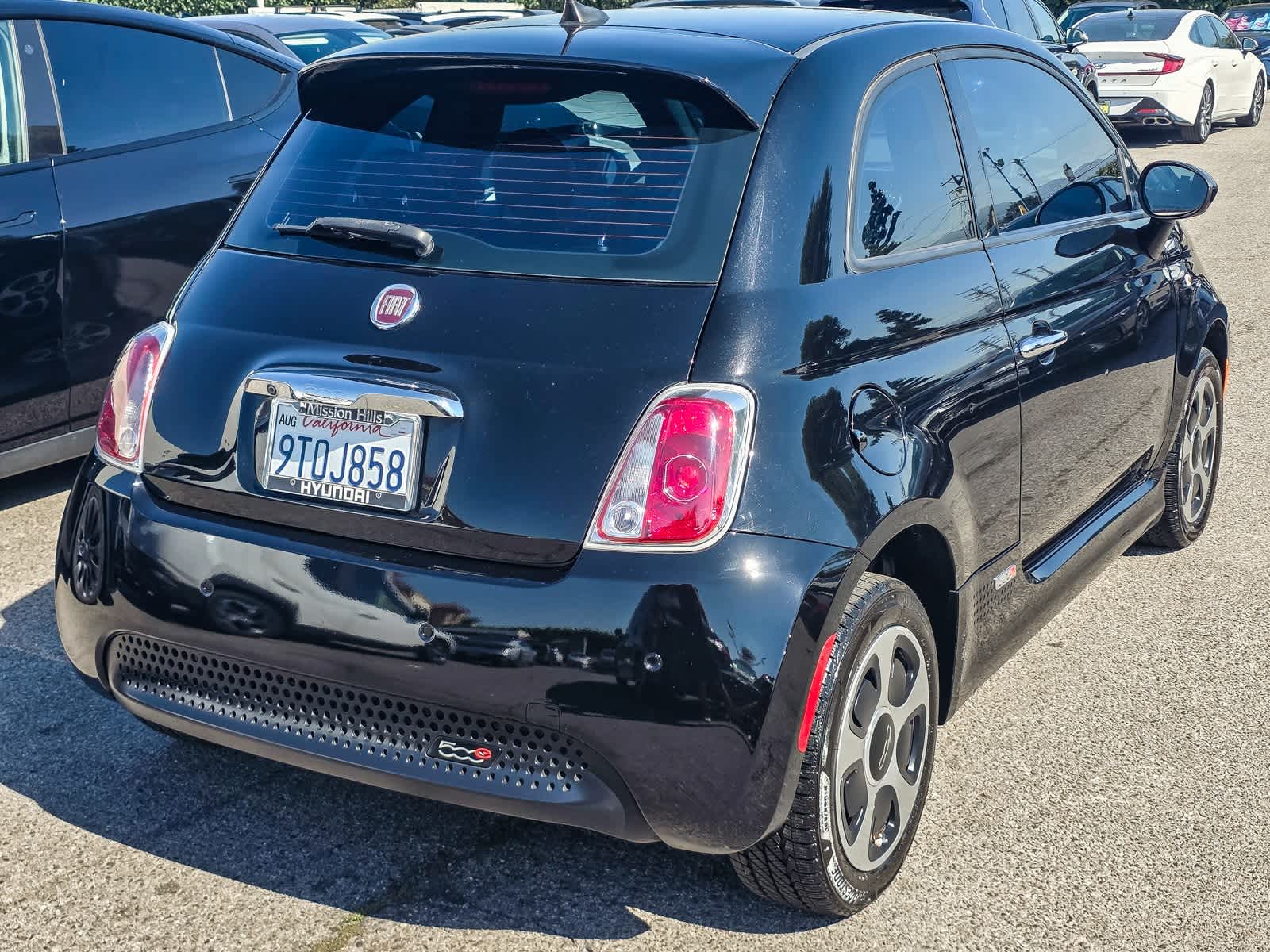 Thumbnail: 2019 Fiat 500e - 4