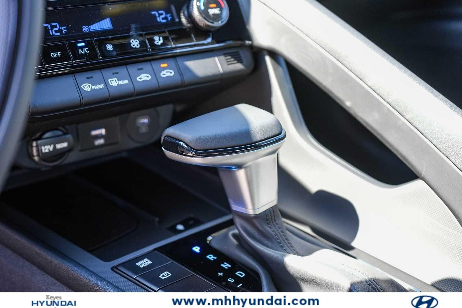 Thumbnail: 2025 Hyundai Elantra - 23