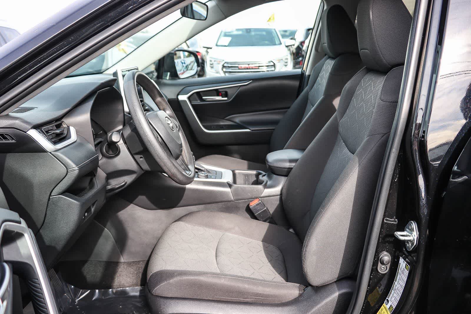 Thumbnail: 2024 Toyota RAV4 - 16