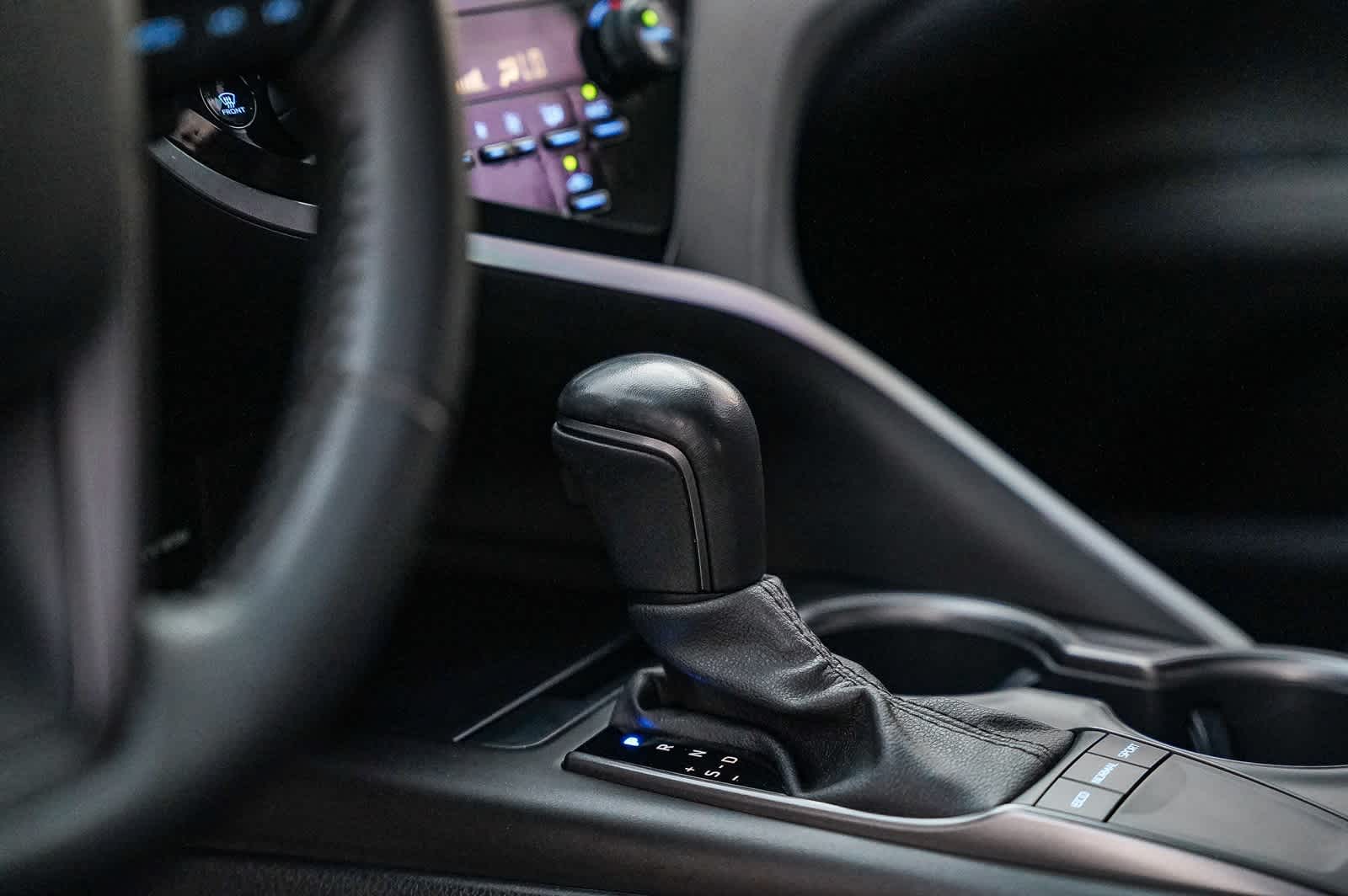 Thumbnail: 2022 Toyota Camry - 21