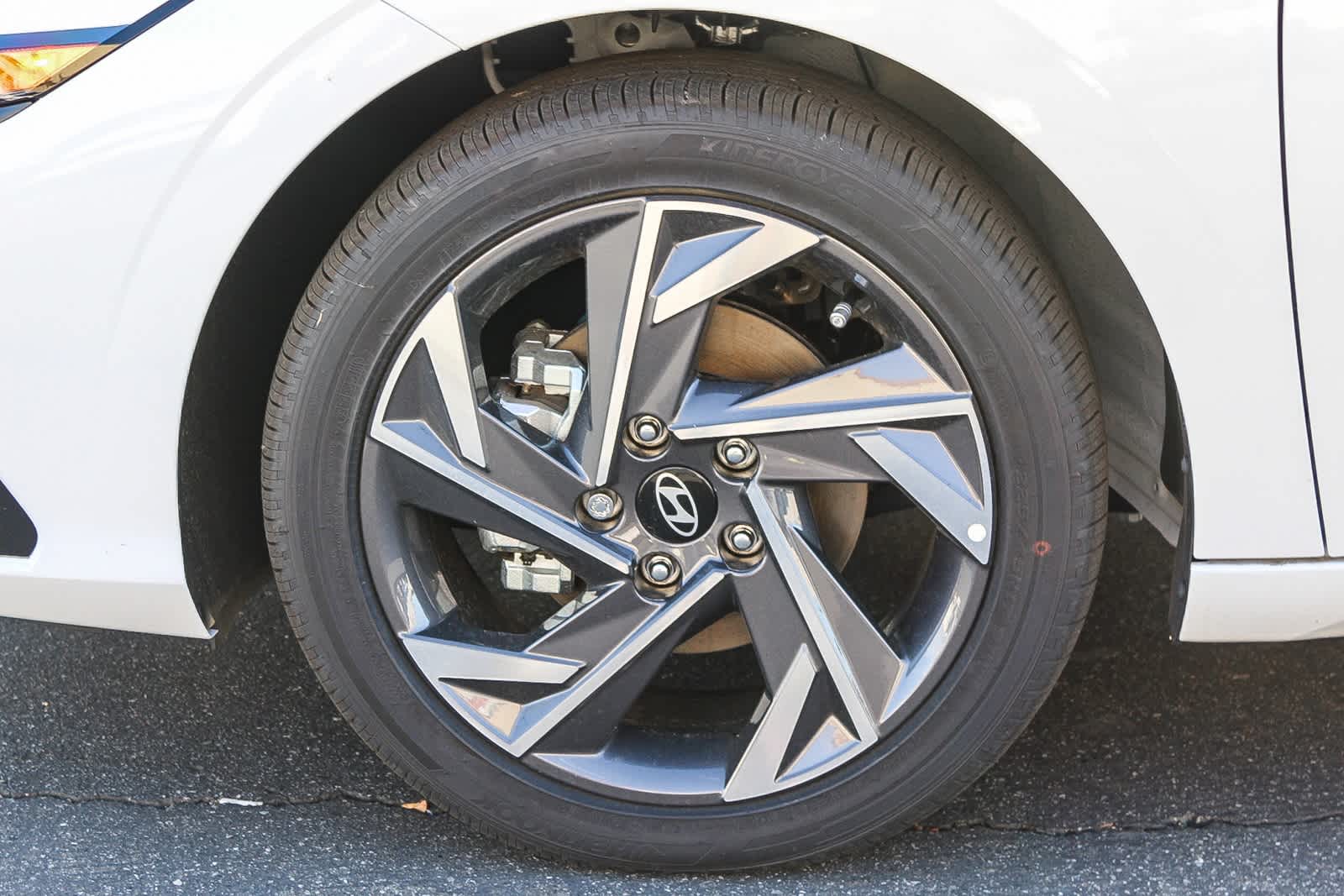 Thumbnail: 2025 Hyundai Elantra - 9