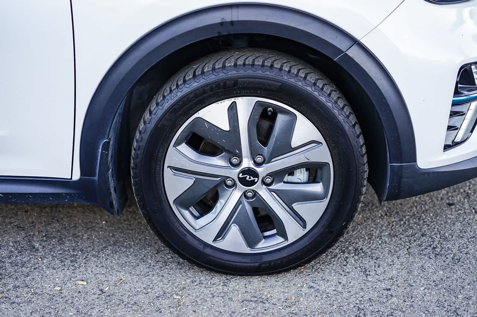 Thumbnail: 2022 Kia Niro - 9