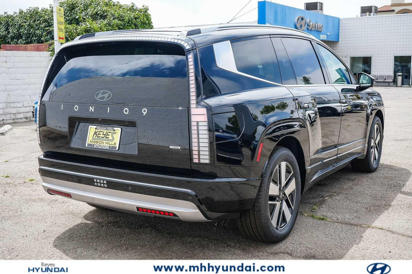 Thumbnail: 2026 Hyundai Ioniq - 4