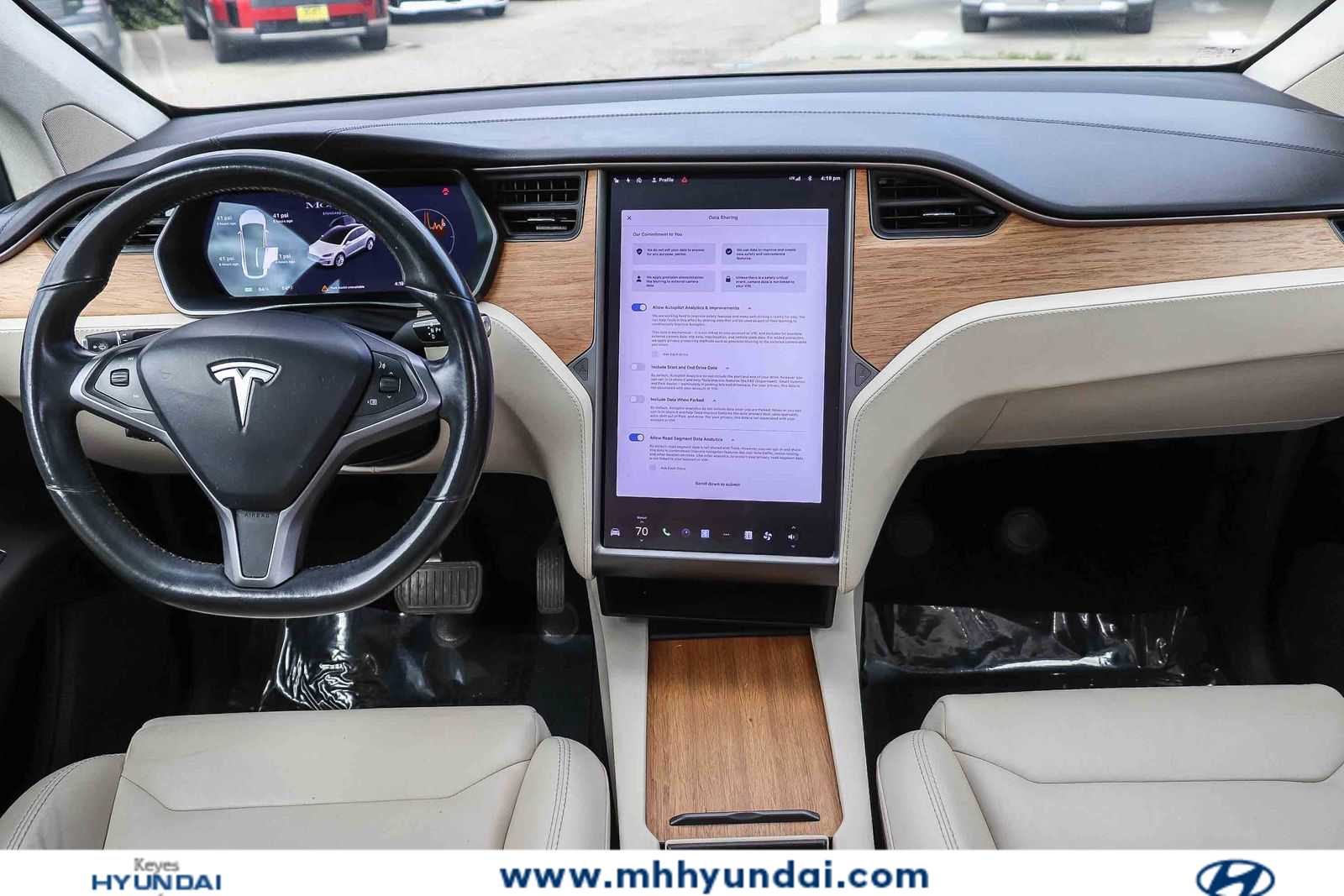 Thumbnail: 2019 Tesla Model X - 11