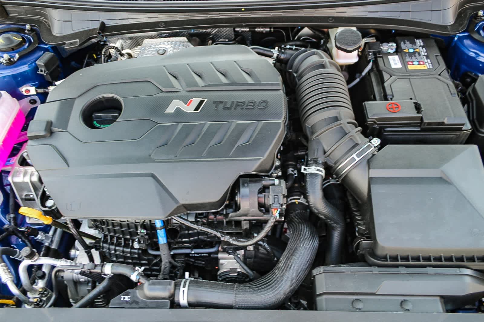 2025 Hyundai Elantra Base 13