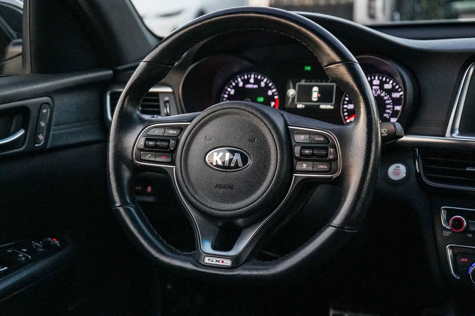 Thumbnail: 2016 Kia Optima - 15