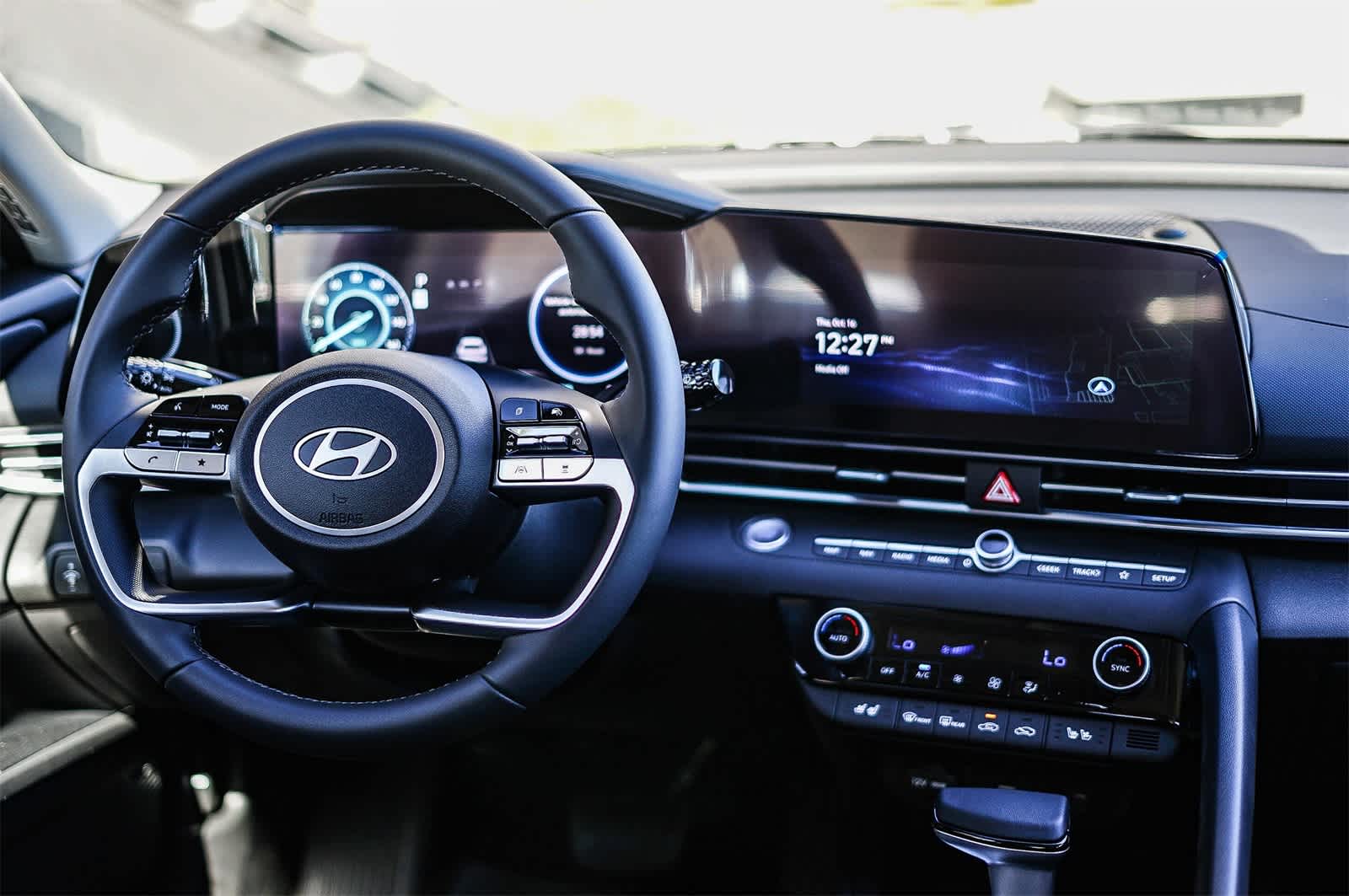 Thumbnail: 2025 Hyundai Elantra - 15