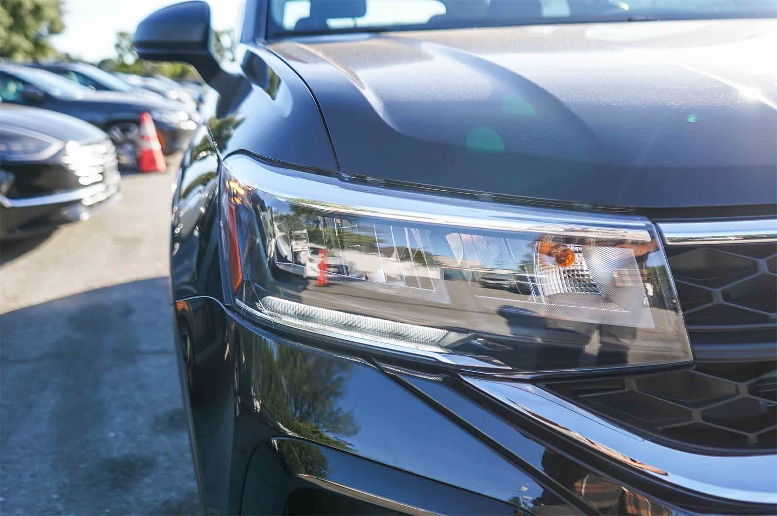 Thumbnail: 2024 Volkswagen Taos - 10