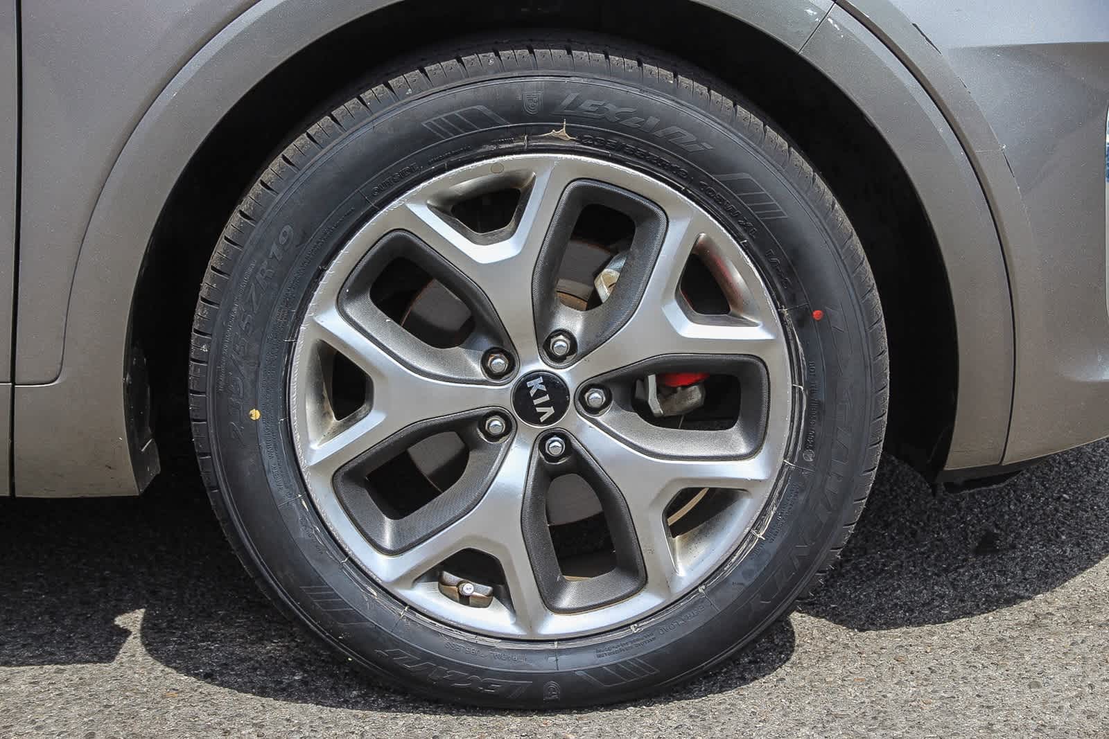 Thumbnail: 2019 Kia Sorento - 9