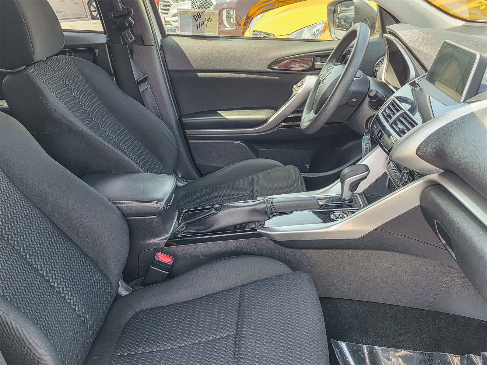 Thumbnail: 2019 Mitsubishi Eclipse Cross - 13