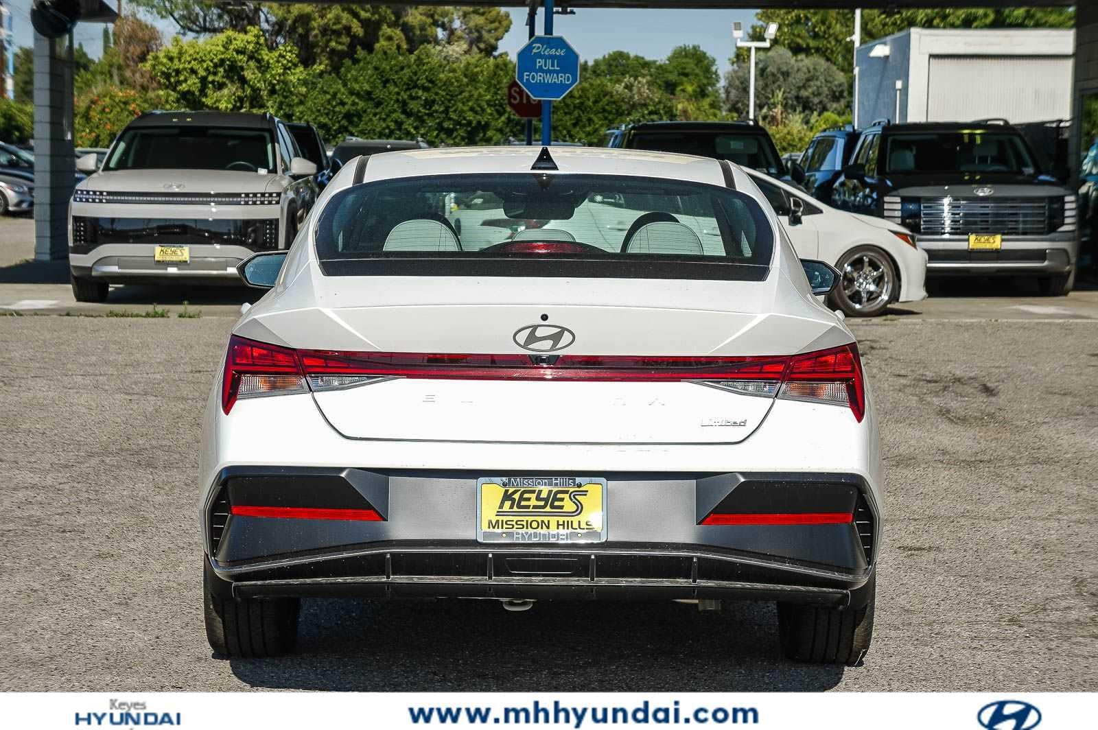 Thumbnail: 2026 Hyundai Elantra - 5